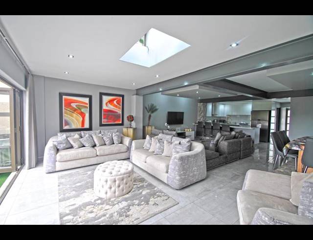 4 BEDROOM DUPLEX FOR SALE IN VAAL RIVER